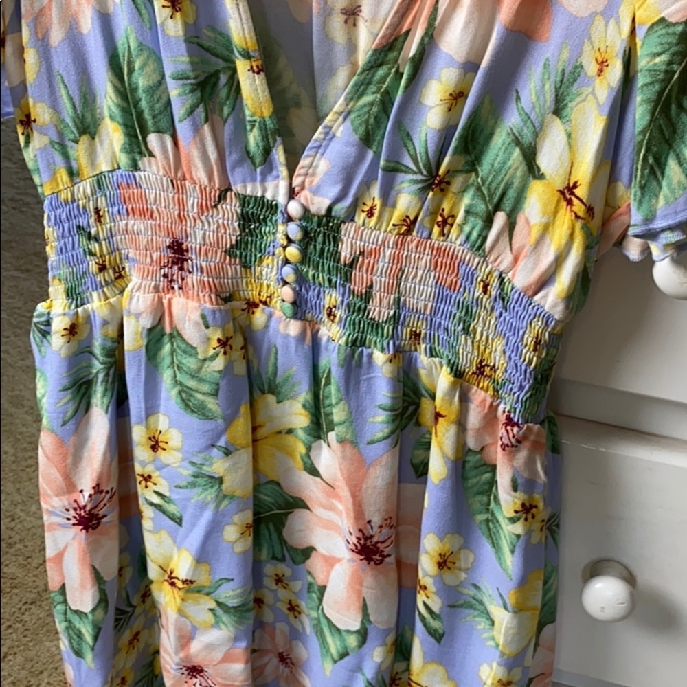 Floral Short Sleeve Dress - Picture 3 of 4